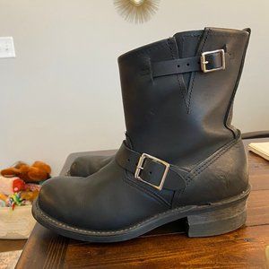 Frye Engineer 8R